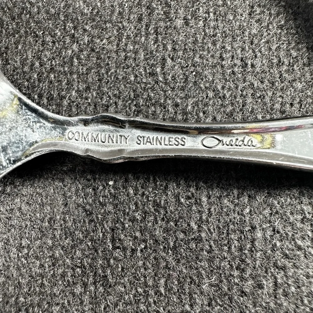 Oneida‎ Satinique 18/8 Stainless Steel Teaspoon (Set of 4)